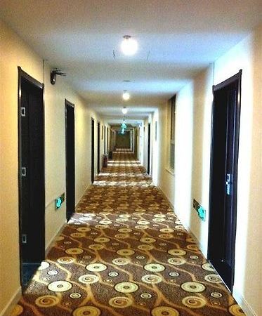 Super 8 Hotel Jinan Luaran gambar