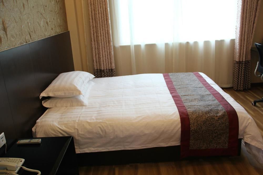 Super 8 Hotel Jinan Luaran gambar