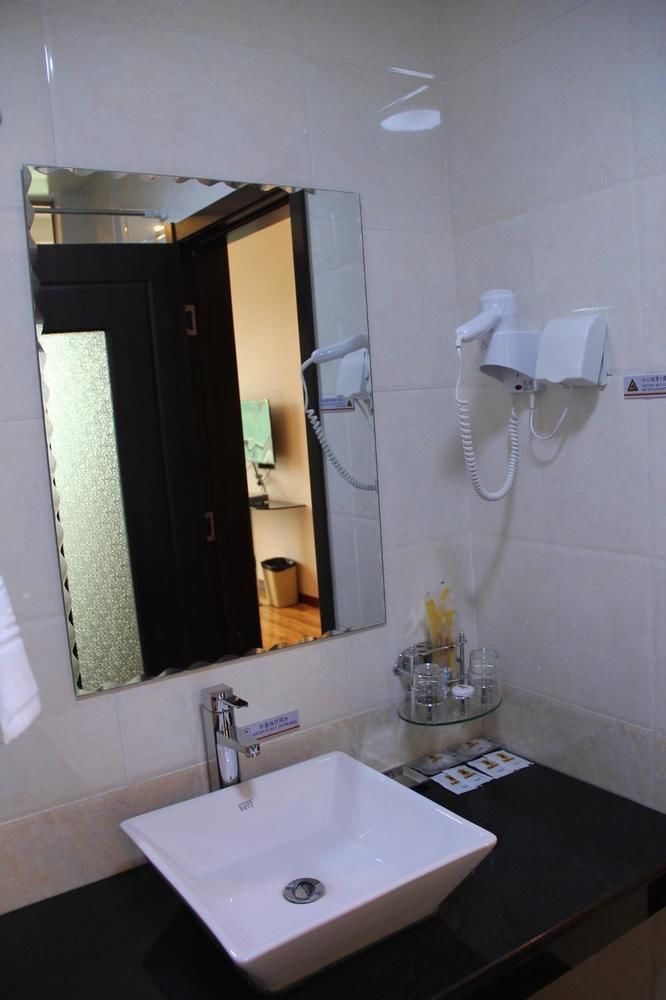 Super 8 Hotel Jinan Luaran gambar