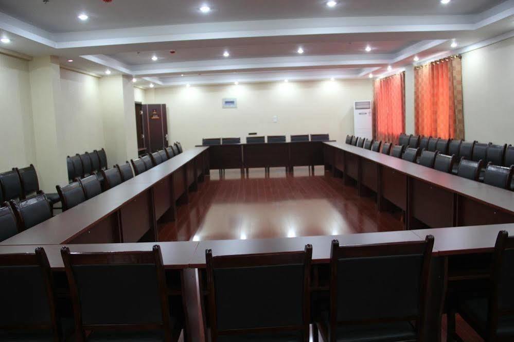 Super 8 Hotel Jinan Luaran gambar